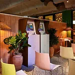 酒店 Mama Shelter 4*