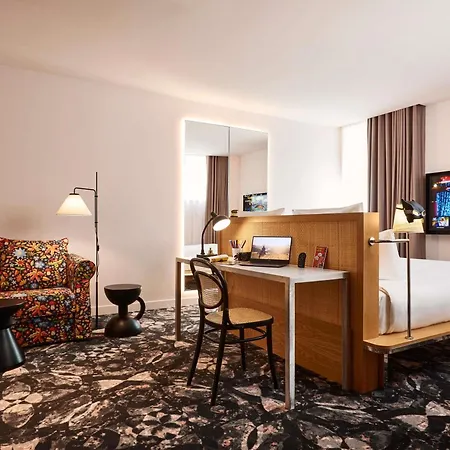 Mama Shelter Hotel 4*
