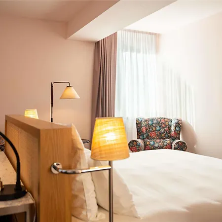 Hotell Mama Shelter 4*