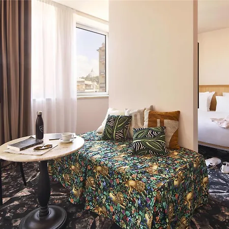 Hotel Mama Shelter 4*