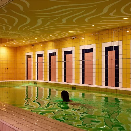 Mama Shelter Hotell 4*