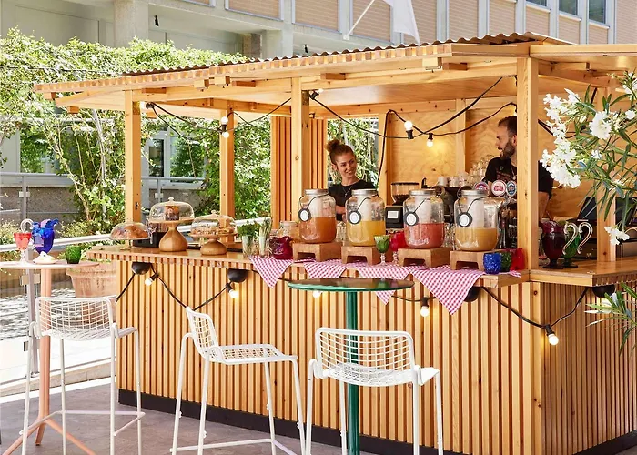 Mama Shelter Hotel 4*