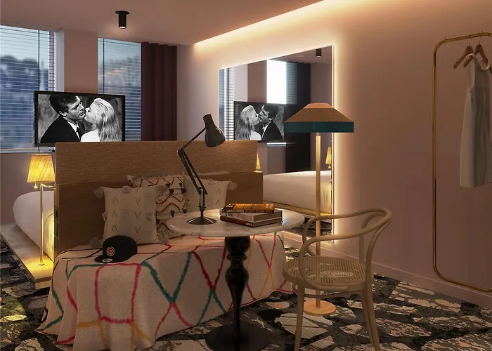 Hotel Mama Shelter 4*