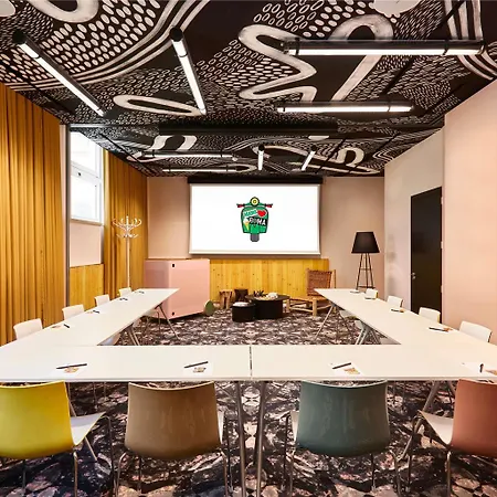 Mama Shelter ホテル 4*