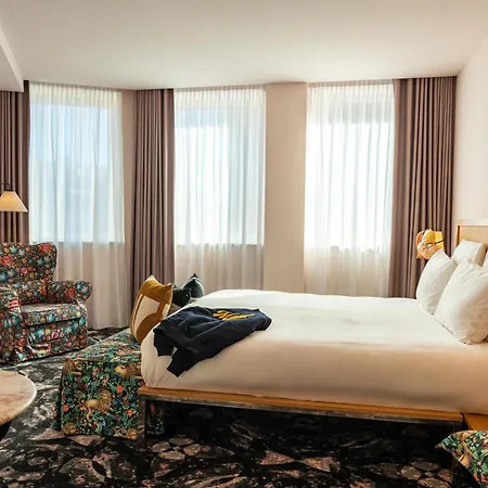Hotell Mama Shelter 4*